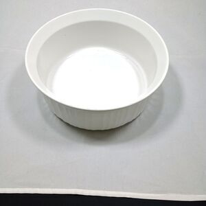 CorningWare 2.5 Qt Round Casserole Dish French White